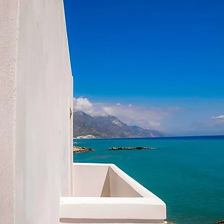 Hotel Vrahos