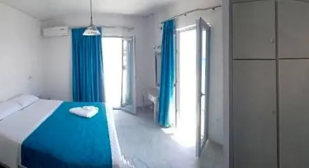 מלון Vrahos 3*